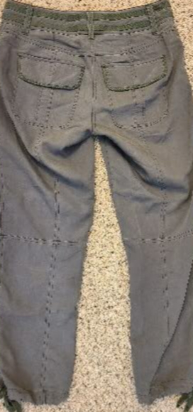 Cache crop pants with ties. - Picture 4 of 6